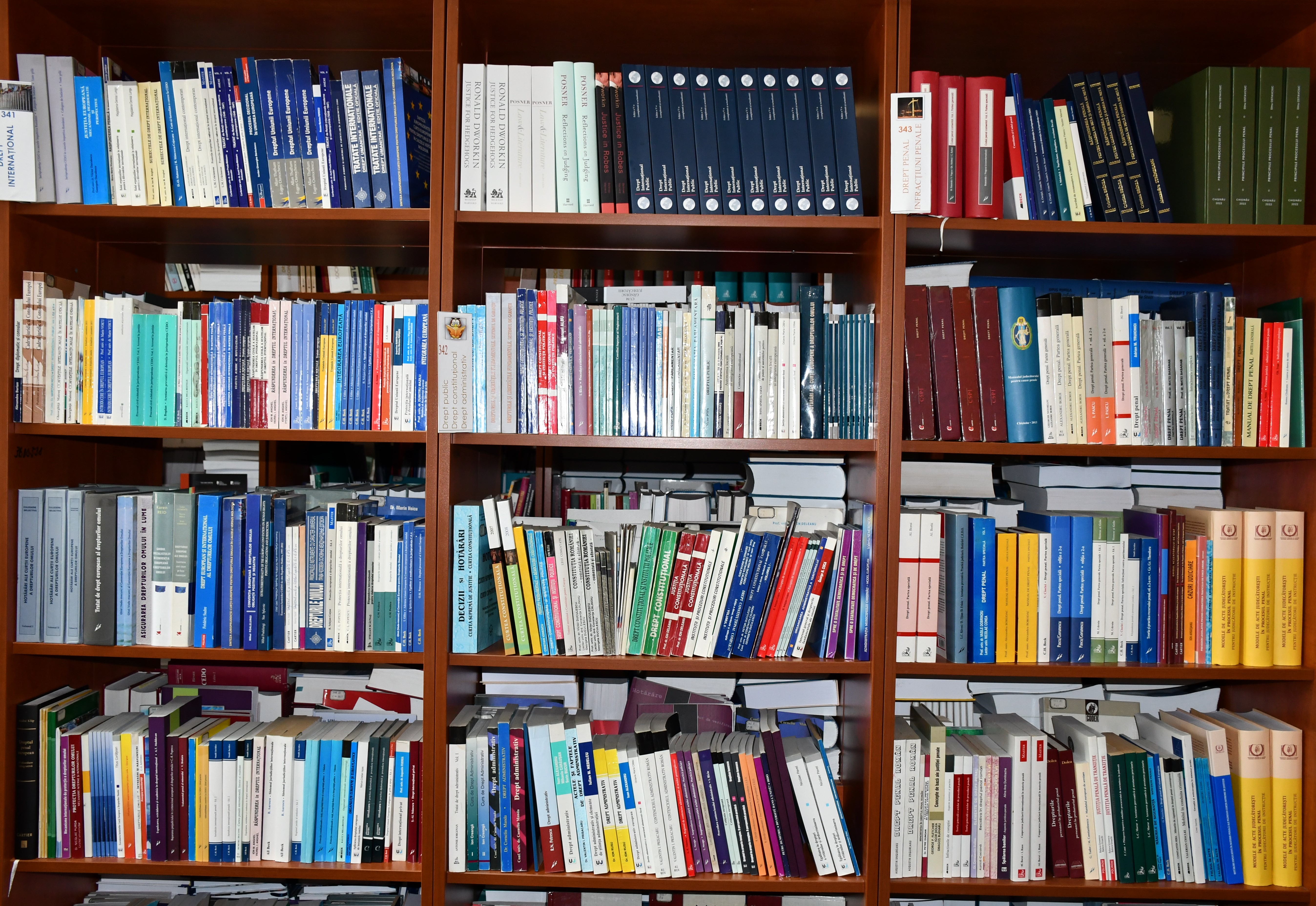 Vă invităm să evaluați calitatea serviciilor prestate de Biblioteca INJ și a nivelului de satisfacție a utilizatorilor