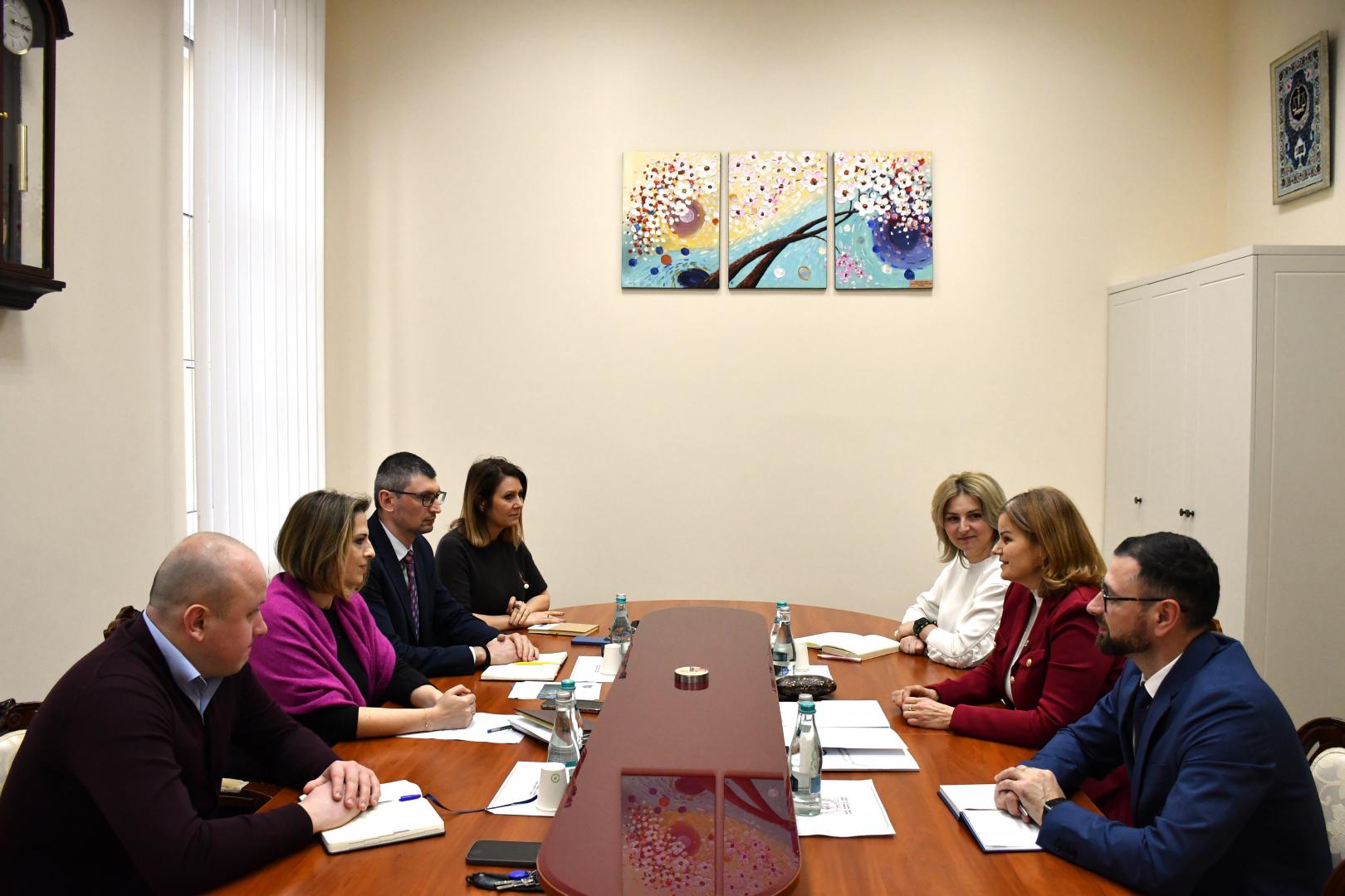 Un cadru de colaborare mai strâns între Institutul Național al Justiției și Agenția Națională pentru Soluționarea Contestațiilor